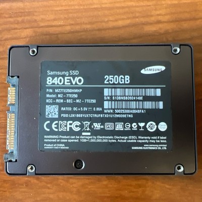Samsung MZ7TE250HMHP 840 EVO Series 250GB SATA III Solid State Drive