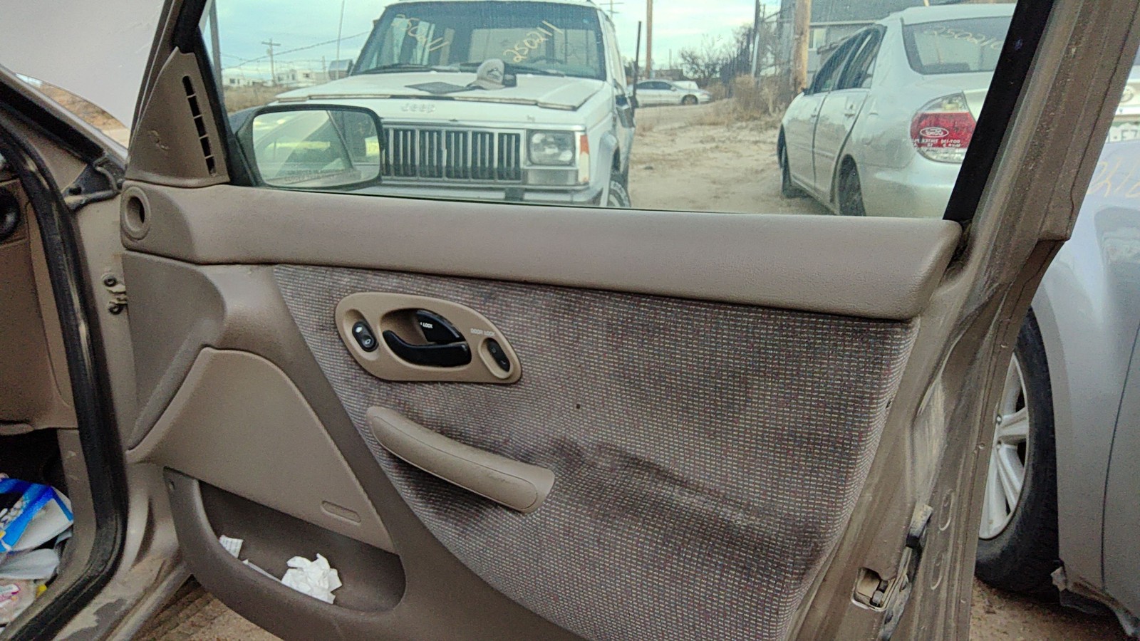 95-97 Ford Contour Passenger Right Front Door Trim Panel With Switches Ul Tan