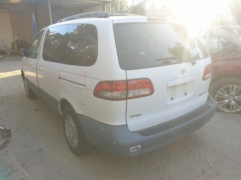 98 99 00 01 02 03 TOYOTA SIENNA PASSENGER RIGHT FENDER WHITE-040 PAINT CHIPS Foto 4 de 4
