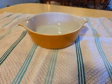 Pyrex Friendship Casserole Dish #471
