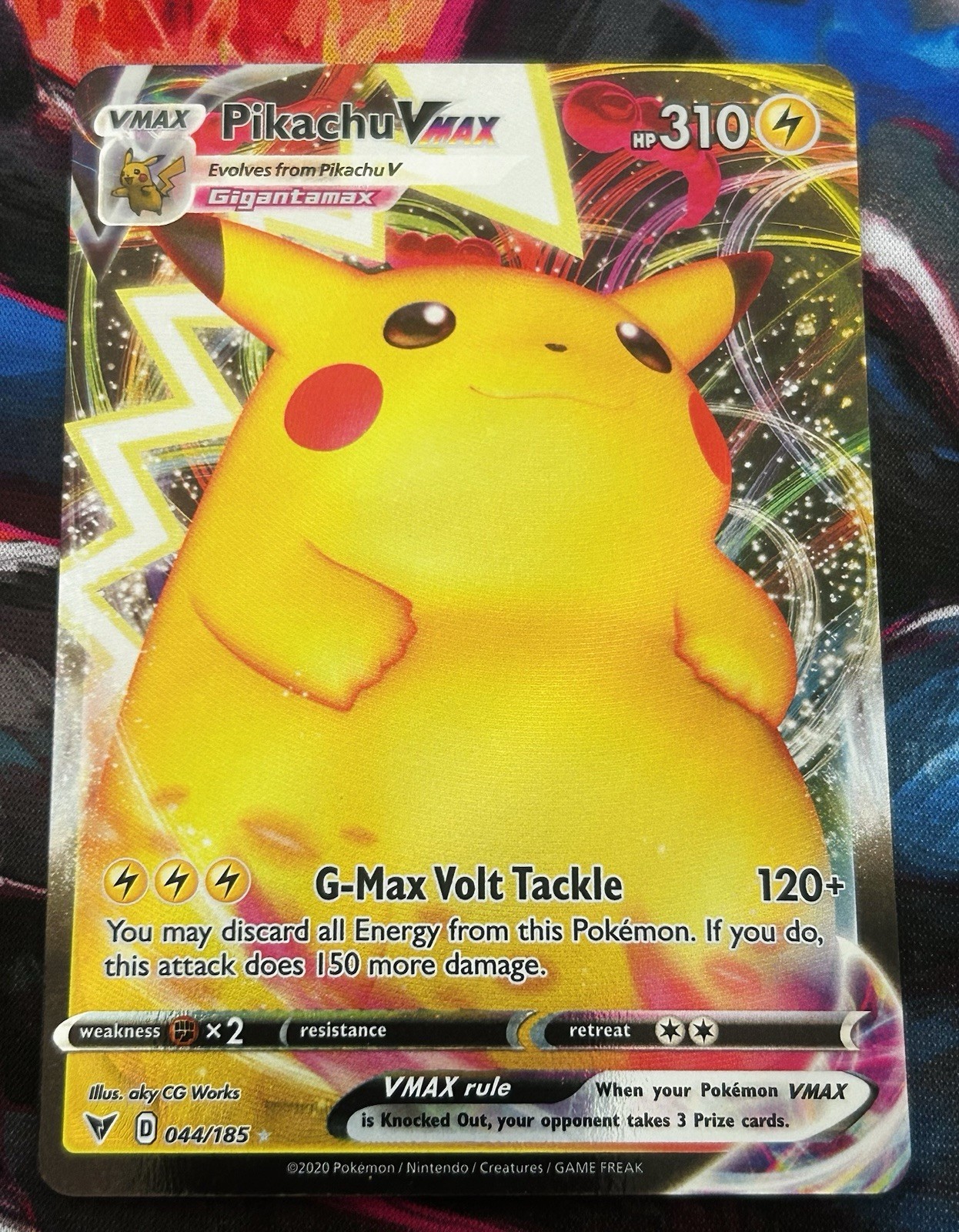 Pokemon TCG Vivid Voltage Pikachu VMAX 44/185 Ultra Rare