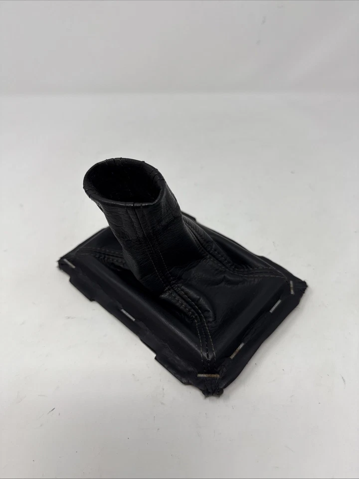 2005 - 2010 Scion TC 5 velocidades botão de mudança manual capa de couro bota fabricante de equipamento original - Imagem 4 de 4