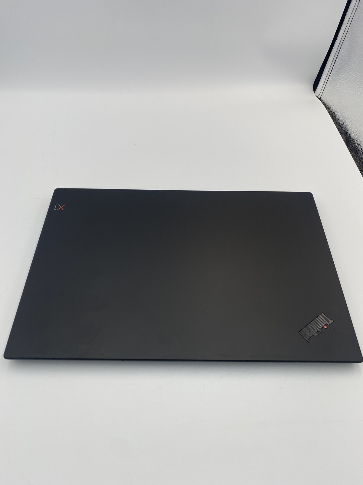 Lenovo ThinkPad X1 Carbon Gen 7, 14-Inch Laptop, with Intel(R) Core(TM) i7-10710U CPU @ 1.10GHz, Windows 11 Home