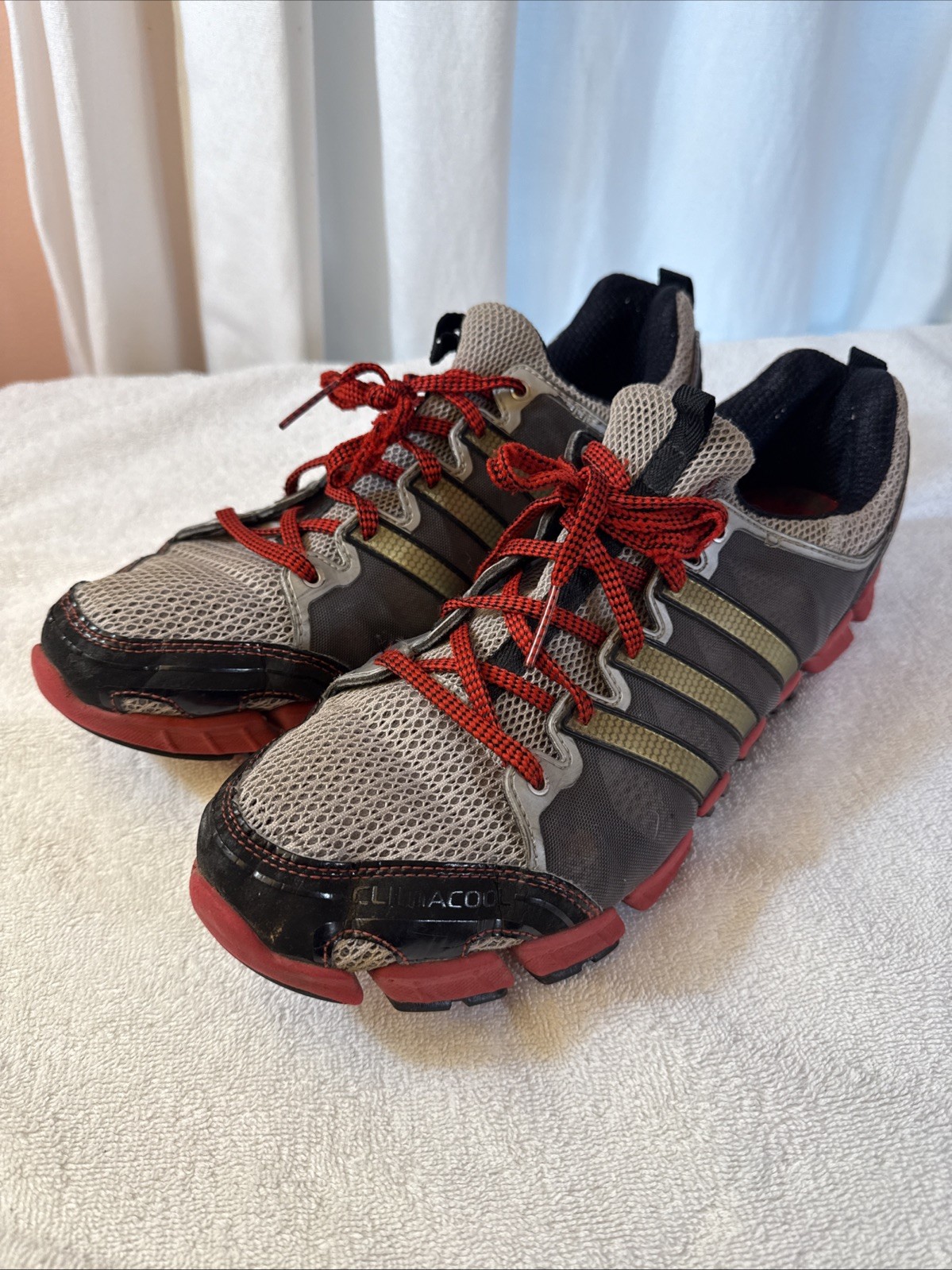 Adidas Climacool Men’s Athletic Shoes Size 11 Grey Red Black