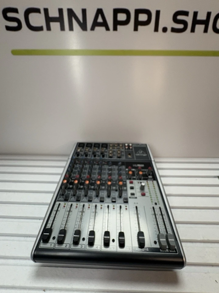 Behringer XENYX X1204 USB/Audio Mischpult Premium 12-Input 2/2-Bus Mixer - Bild 2 von 4