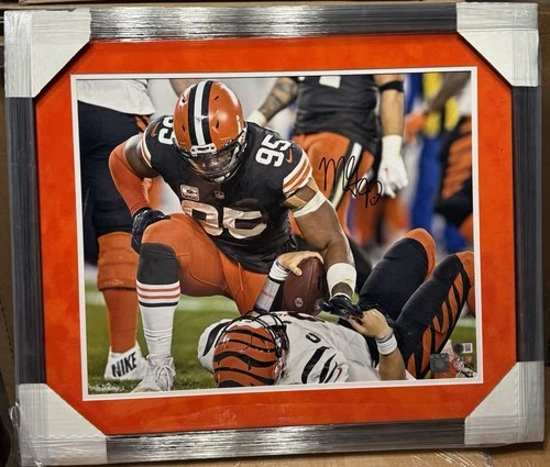 Myles Garrett Autographed 16x20 Photo Cleveland Browns Beckett Witnessed