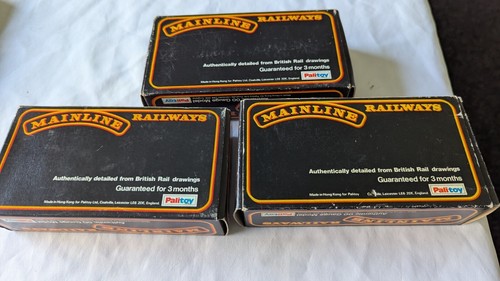 3 vagones cisterna Mainline OO - Royal Daylight, National Benzole y United Melasses - Imagen 6 de 18