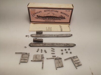 Langley Miniature Models N Gauge Waterway Scenes A/WS - 2 Boats and Lock Gates