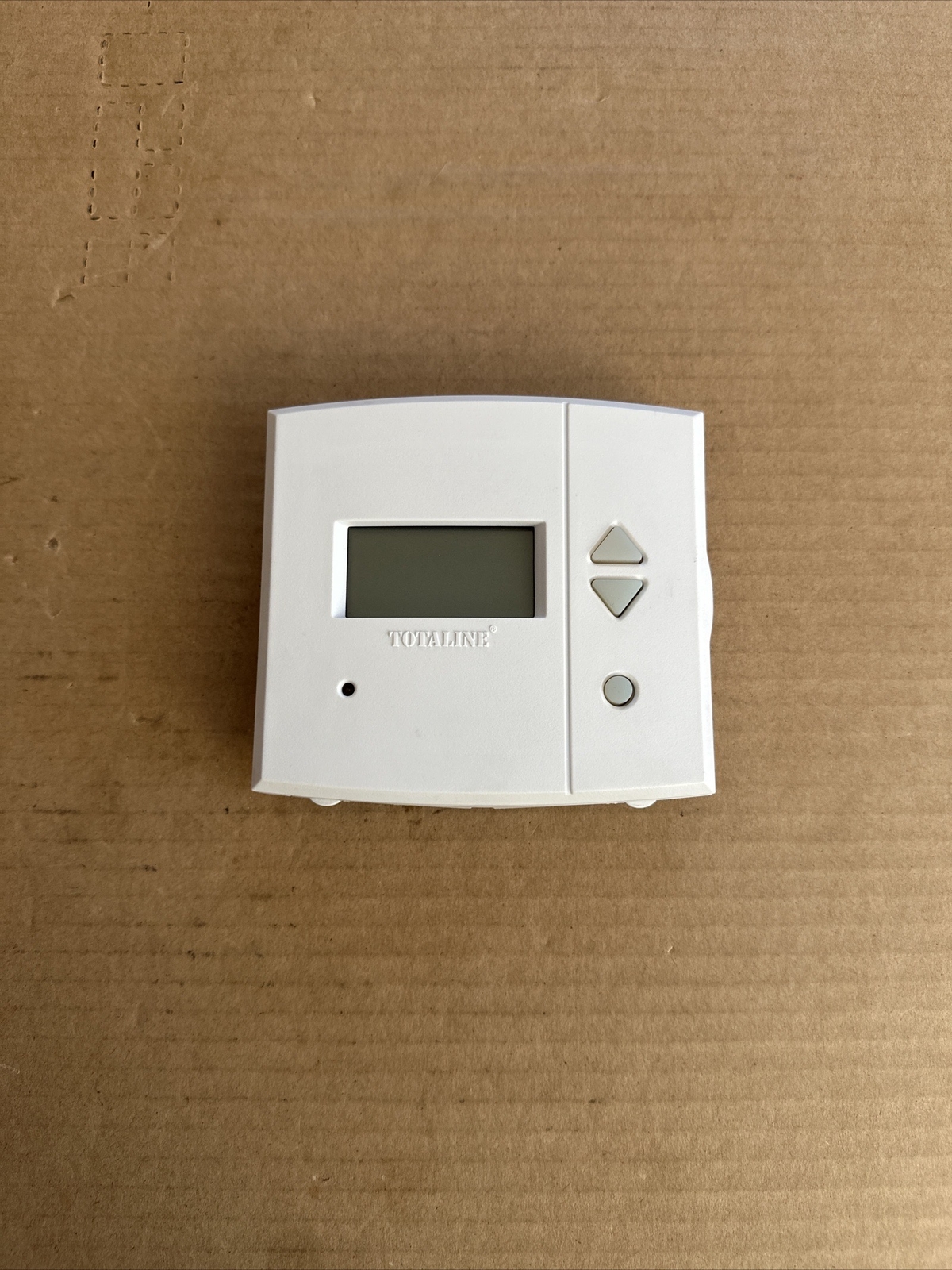 Used Totaline Commercial Thermostat P3742800 Programmable Heat/Cool