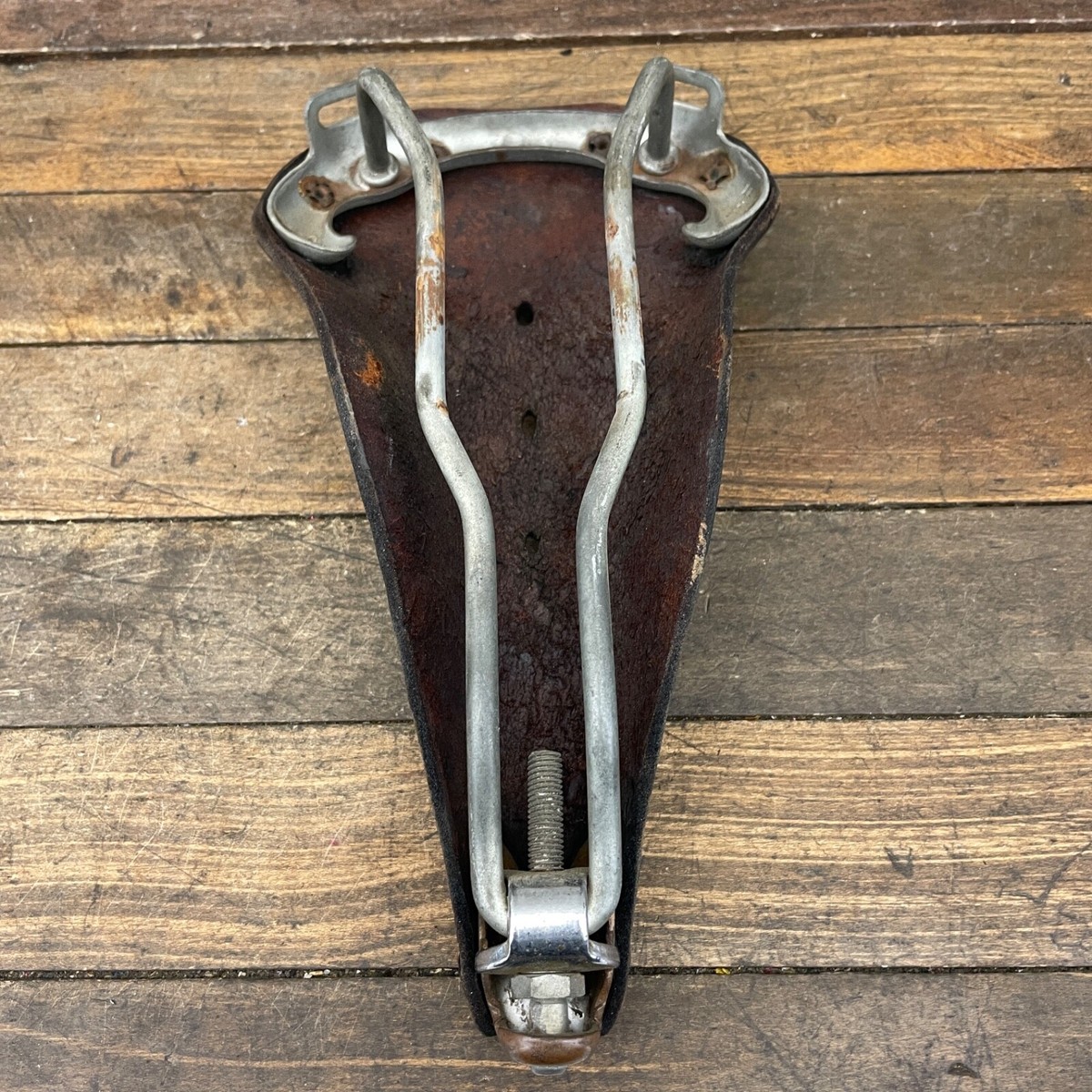 Selle Brooks Vintage En Cuir Marron - Angleterre, Style Course, Cuir Sec - Pour Affichage Ou Restauration