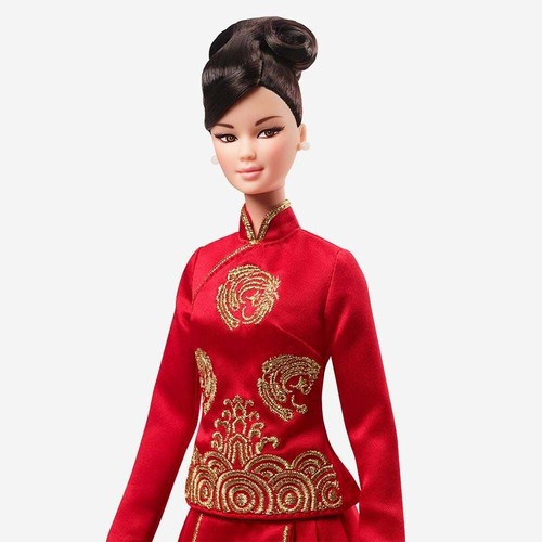 Barbie Signature Lunar New Year Doll Designed by Guo Pei - New 2022 - Picture 4 of 10