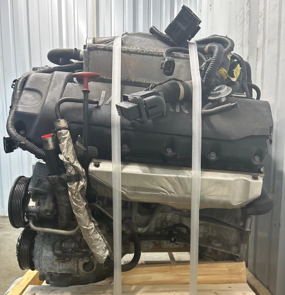 2004 Jaguar XJR 4.2L Supercharged Engine Assembly 119K Miles VIN B 8th Digit 05 - Image 3 of 4