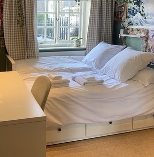 Hemnes IKEA Daybed with 2 Mattresses Single/Double Slide Out White