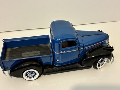 Danbury Mint 1941 Chevrolet Pickup Truck 1:24 Scale-Blue Black No