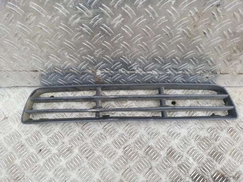 1j5853677b Stoßstangengrill vorne Mitte  Volkswagen Bora DE559809-91
