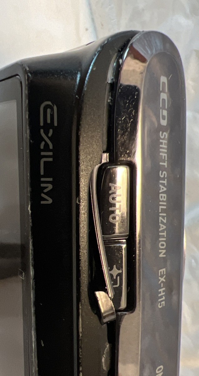 CASIO EXILIM EX-H15 Compact Digital Camera Black 14.1 MP - Damaged