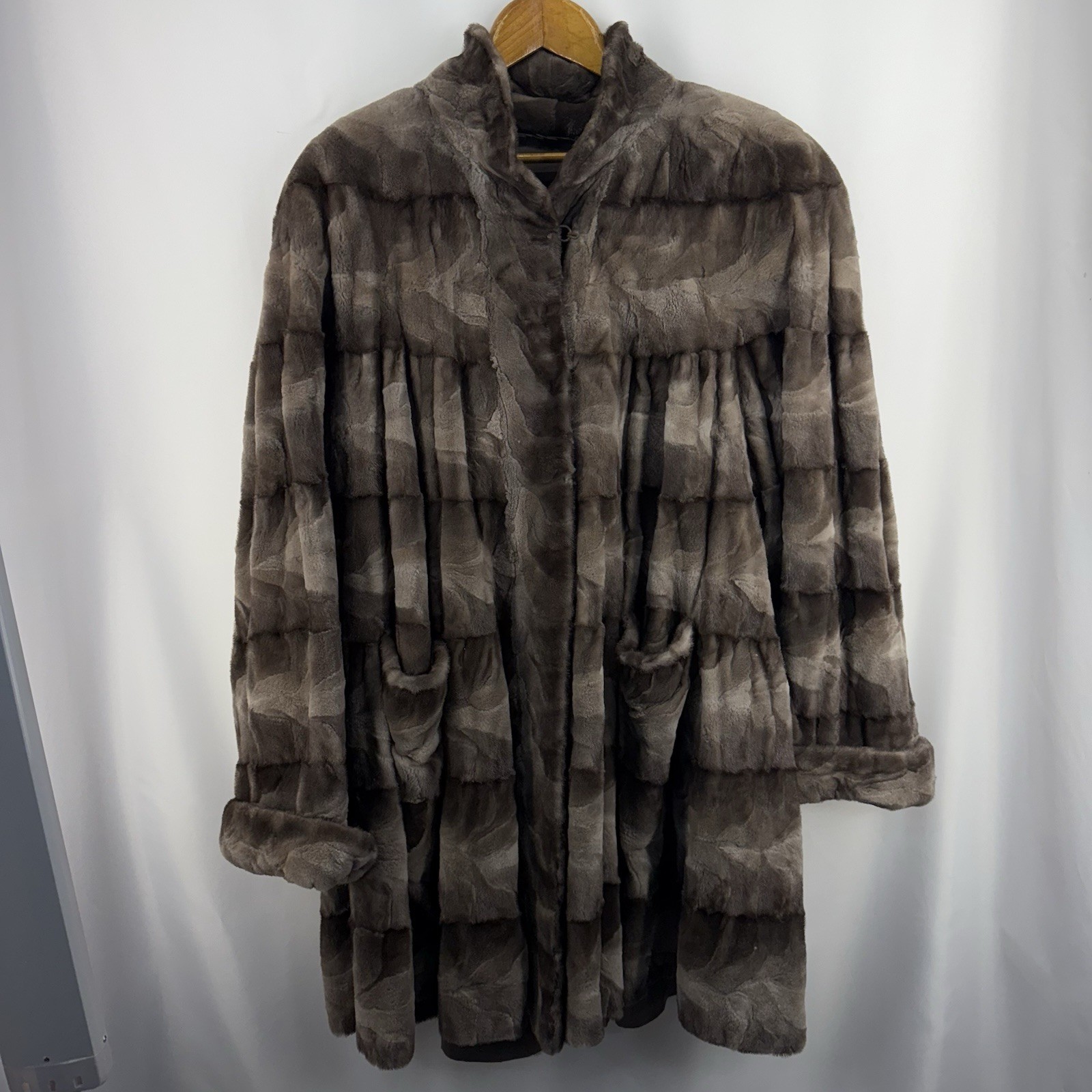 Vintage Marshall Fields Fur Coat Brown Glam Old Hollywood Mob Wife Mid Length