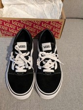 Vans Old Skool Skate Board Shoes Black And White Low Top Lace Up Youth Size 5