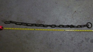 VINTAGE U.S. SWIVEL AND HEAVY CHAIN NEWHOUSE SARGENT APPROX 36"
