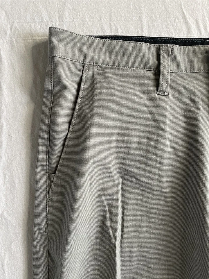 Pantalones Cortos Billabong 33x9" Gris Crossfire Sumergibles Híbridos Para Hombre Foto 2 de 4