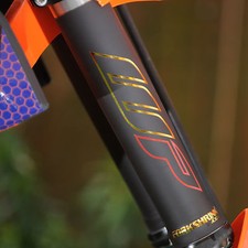 *ORO* KTM SX SXF SXS 125 144 250 350 450 500 530 - PROTEZIONE TERMORETRAIBILE FORCELLA ROSSO ORO