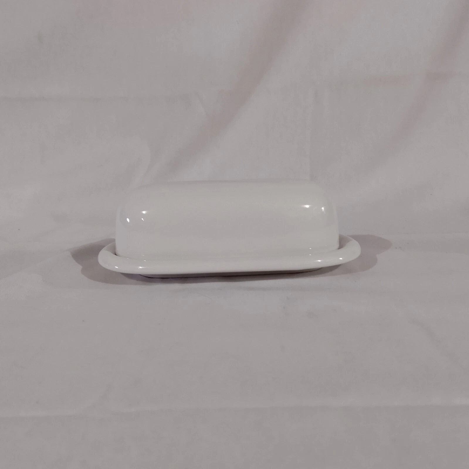 Off White Ceramic Crown Corning Butter Dish 6 x 4