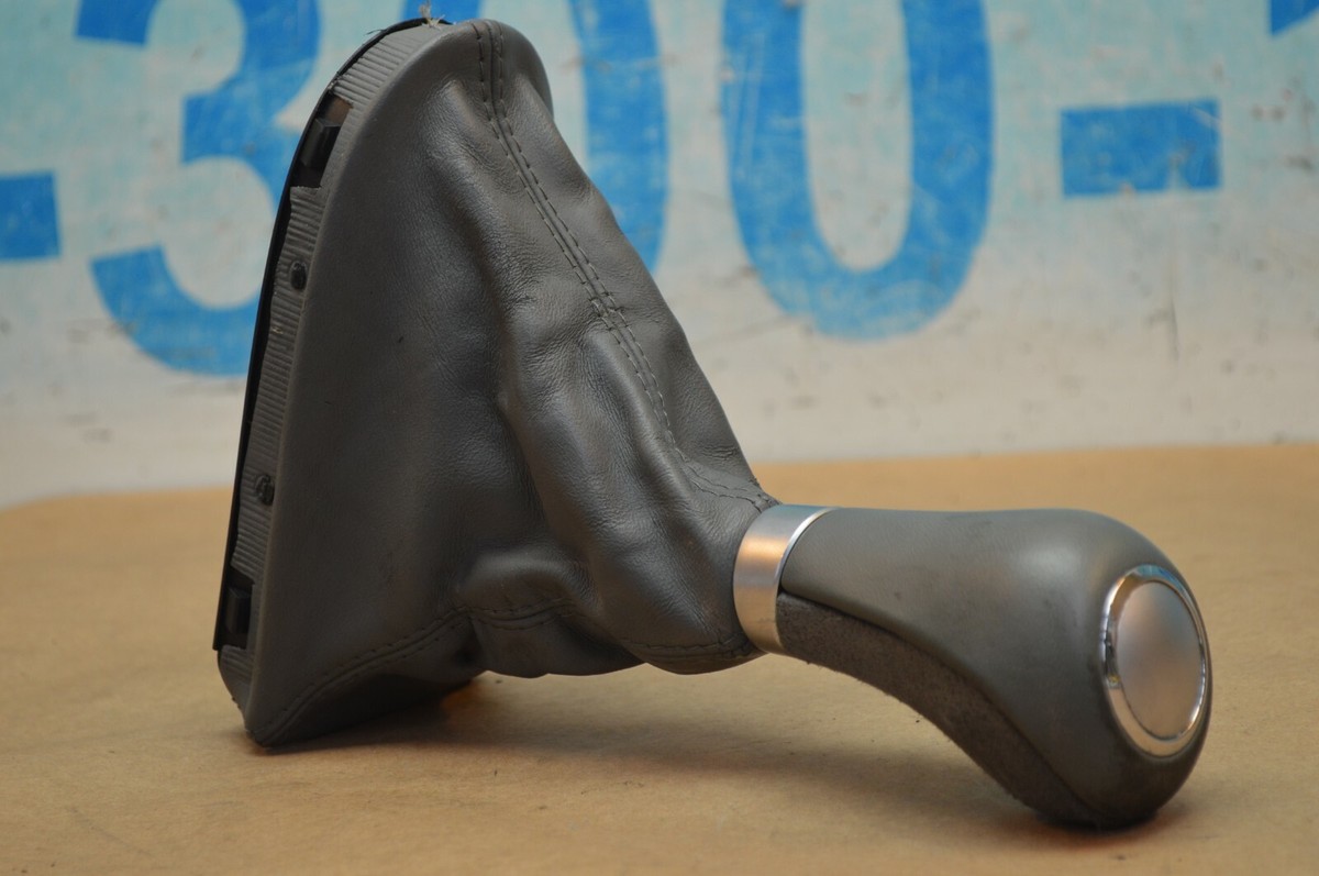 06-11 W219 MERCEDES CLS63 CLS55 AMG SHIFT KNOB WITH BOOT GREY