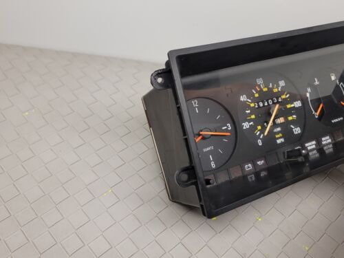 1981-1985 T Volvo 240 242 244 245 AT Instrument Cluster Tachometer GL Clock OEM - Picture 6 of 12