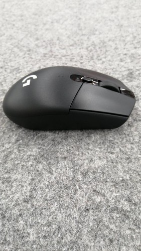 Logicool G304 Lightspeed Kabellos Gaming Maus Guter Zustand Einheit & USB - Bild 4 von 12