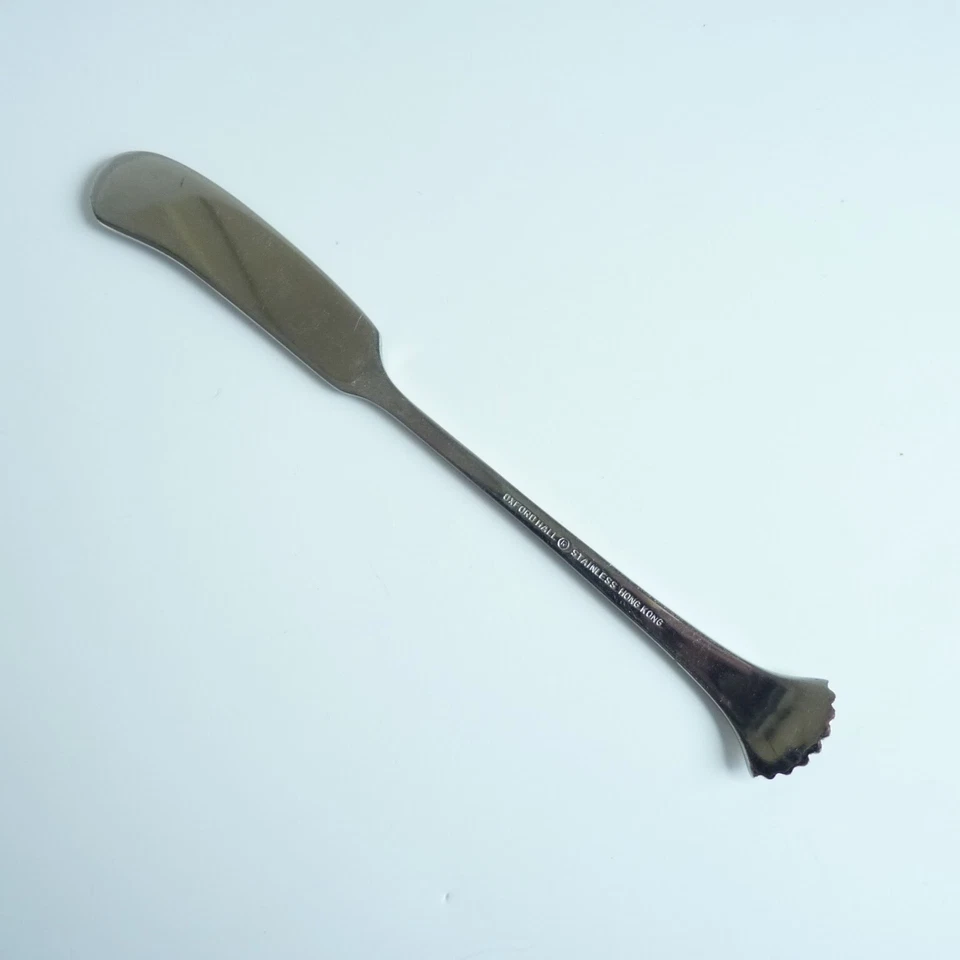 8 esparcidores de mantequilla Oxford Hall de mango plano de colección de acero inoxidable OXH62 Hong Kong Foto 4 de 4