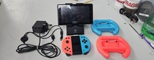 Nintendo Switch 32 GB Console - 3rd party controllers and dock