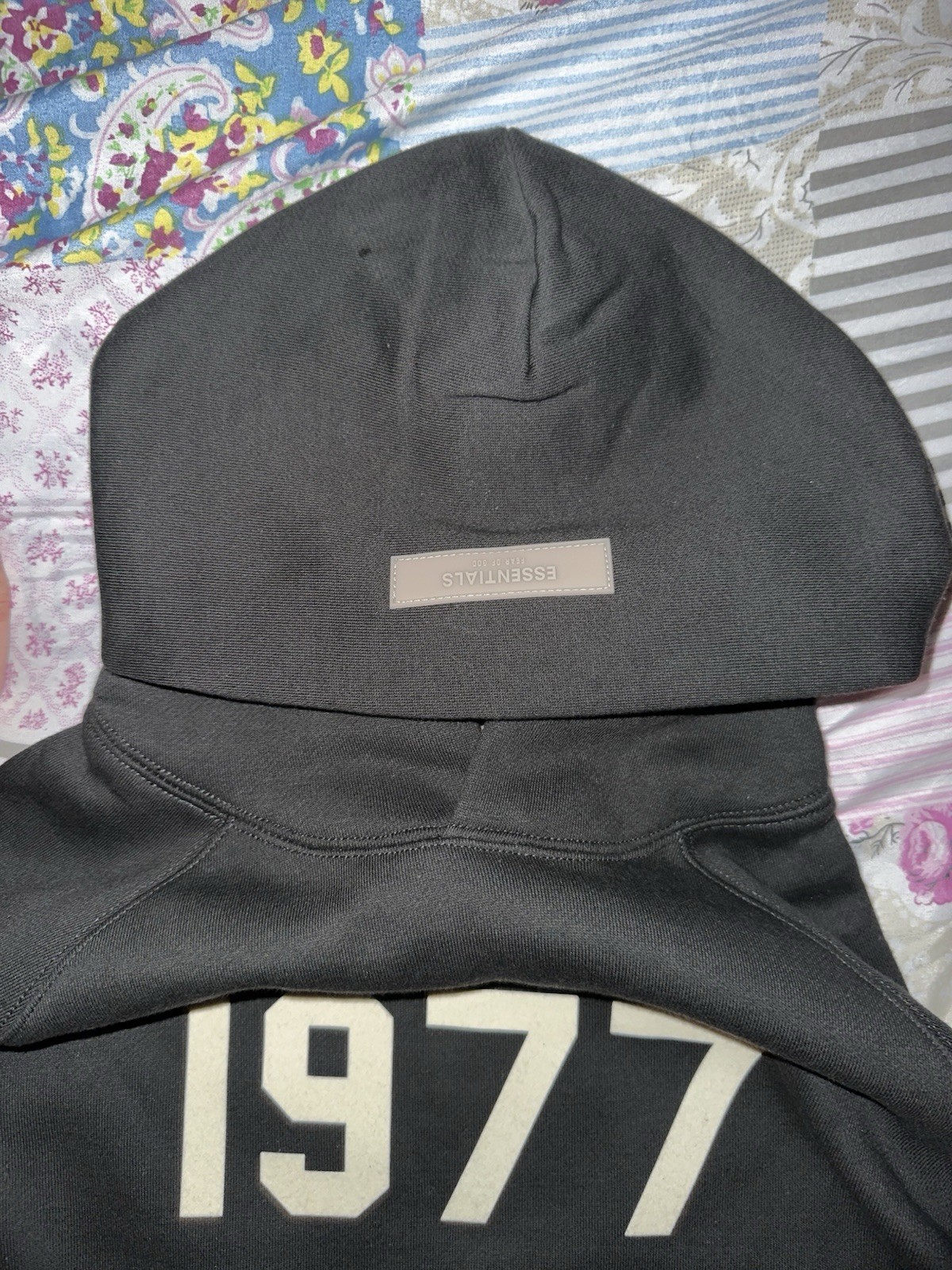 Essentials Fear of God 1977 Hoodie Black XS Regular Cotton Fleece Pullover Men's thumbnail 2