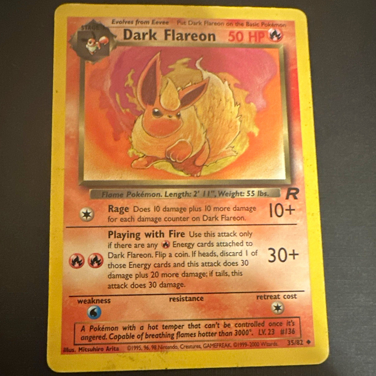 Dark Flareon 35/82 Team Rocket Uncommon Stage 1 50 HP EN 2000