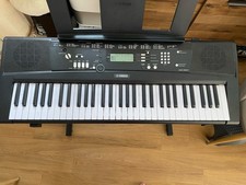 Yamaha EZ-220 Portable 61-Key Digital Keyboard Great Condition With Stand