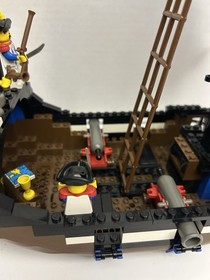 LEGO Pirates 6274 Caribbean Clipper INCOMPLETE Set 95% With Mini Figures