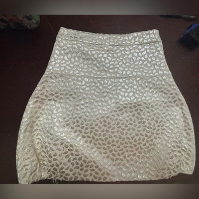 Julia haas BNWT pocket  teardrop cream skirt size 4 quiet luxury cocktail party