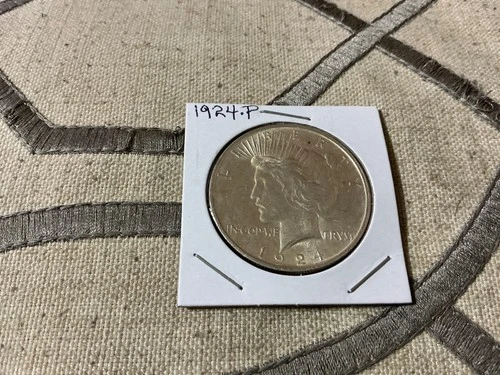 1924-P Peace Dollar 90% fine silver ungraded and uncertified