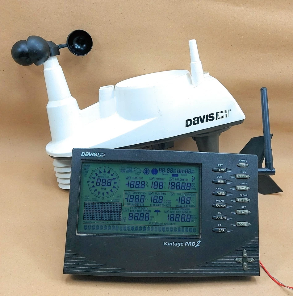 Davis 6250 Vantage Vue Wireless Weather Station - Image 2 of 4