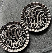 Vintage Large Pewter TIP TOE Shoe Clip Monogram DBL Tooth Snap Scroll 2.5 Used