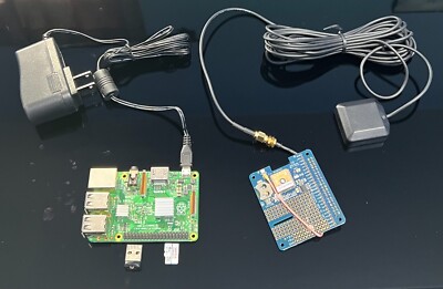 Raspberry Pi 2 Model B V1.1 + Ultimate GPS HAT Pi