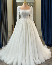 Luxury Muslim Wedding Dresses Square Neck Long Sleeves Lace Applique Bridal Gown