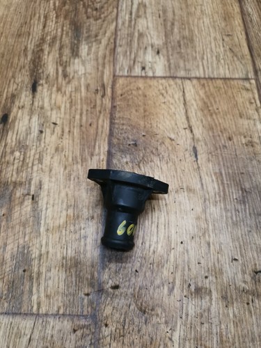 VW Golf 3 GTI 2.0 16V ABF 150PS Wasserflansch Zylinderkopf seitlich #6009