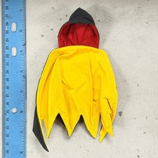 SU-MF-C-VPRB-NB  1 12 hooded wired cape for McFarlane Infinite Frontier Robin