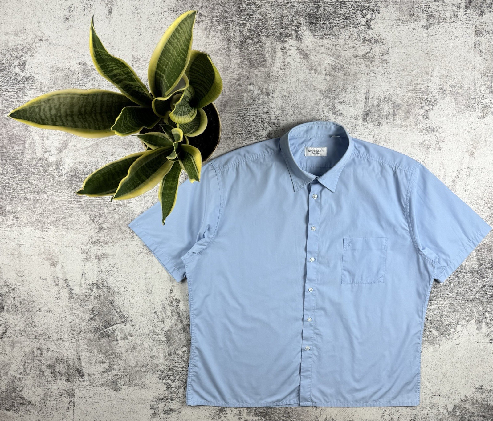 Camicia vuota vintage Yves Saint Laurent YSL Paris blu anni 90 basic lusso bottoni