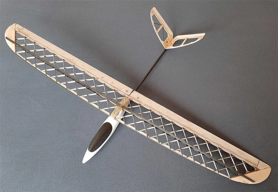 Robbe Modellsport Boo Slope Glider Holzbausatz in innovativer Sperrholzbauweise - Bild 2 von 4