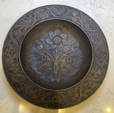 The Salem Collection Reproduction Treenware 10 3/4" Carved Wooden Bowl/Plate 