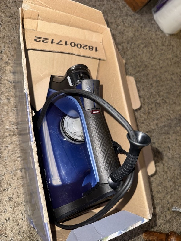 Rowenta 1750W Corded Steam Iron Anti-Drip Auto Shut-Off Burst Steam