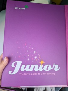 Junior Girls Guide to Girl Scouting Handbook Loose Leaf Binder with Badge Req
