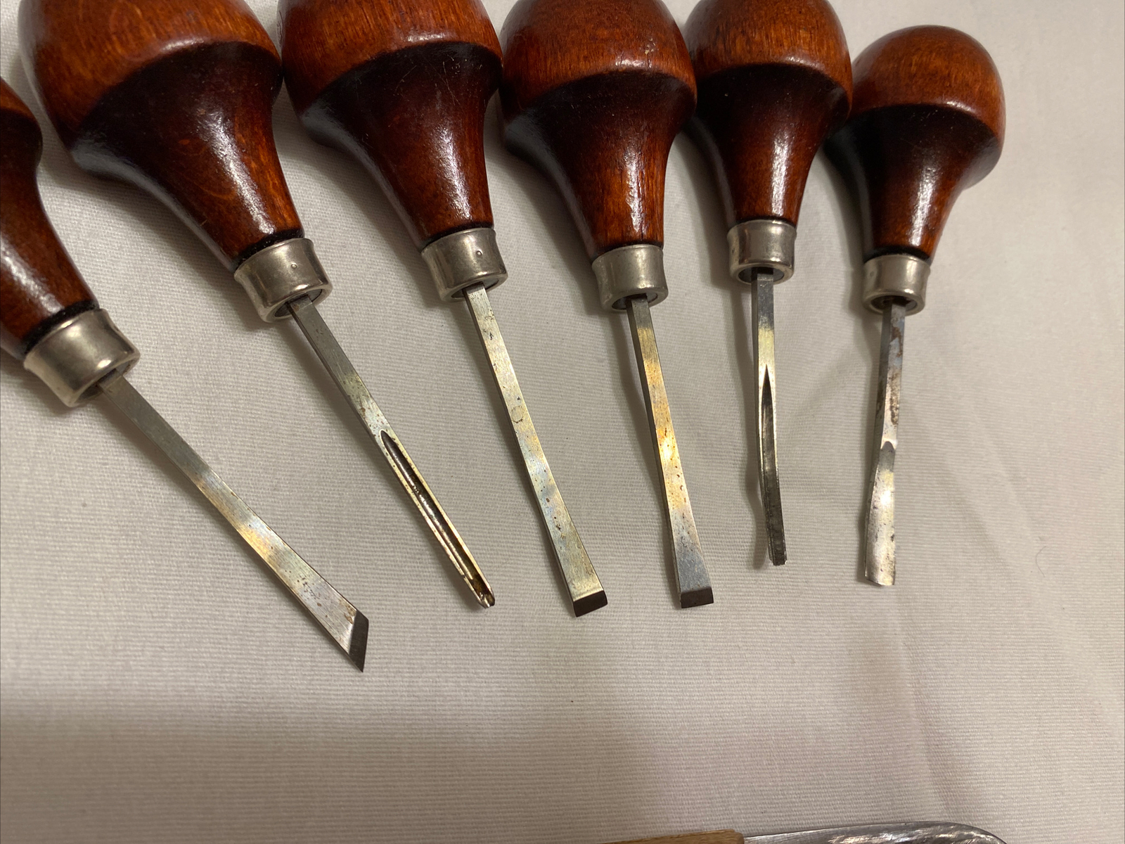 LOT OF 17 WOOD CARVING CHISEL/KNIVES AND PICKS SET Exacto, Kemper, Am