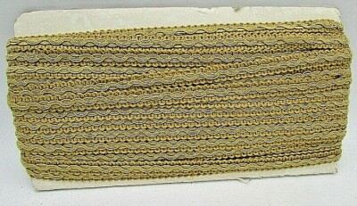 Karte Vintage Zopf 3/8'' breit. Gold für Polster/Basteln. Meterware verkauft.